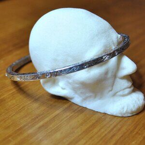 Brighton silver bangle with small crystals